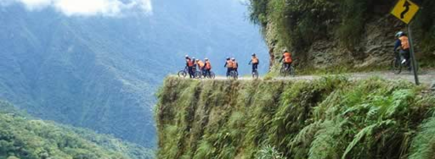 OB-LPB/16 Camino De La Muerte en Bicicleta Día Completo