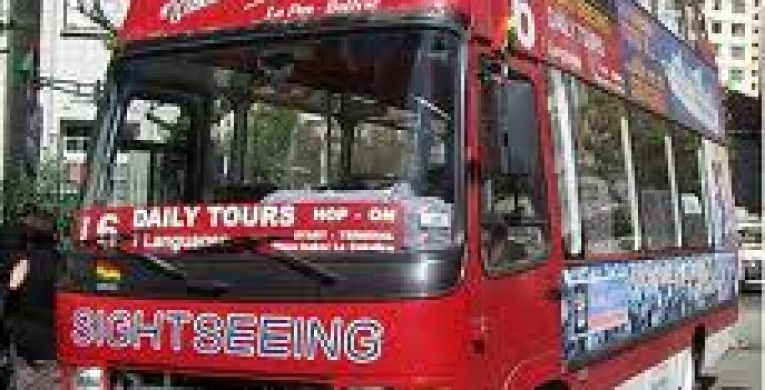 OB-LPB/7 City Tour in Touristic Bus, South Zone and Valley of the Moon