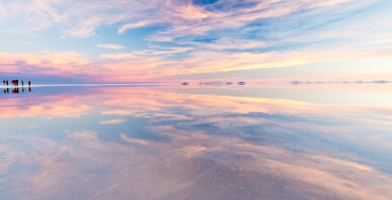 OB-UYU/3 Tour Full Day  Reflejos del cielo - Salar de Uyuni en temporada de Lluvia