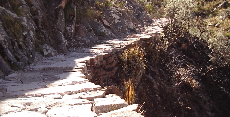 OB-SRE/12 Full Day Sucre - Chataquila - Inca Trail