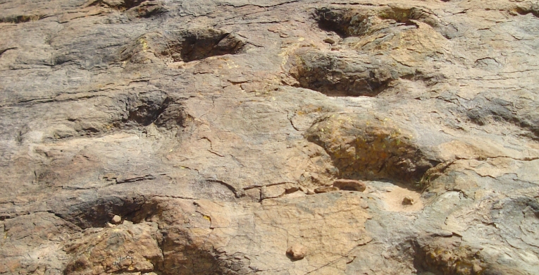 OB-SRE/14 Sucre - Maragua - Foot Prints from Niñu Mayu