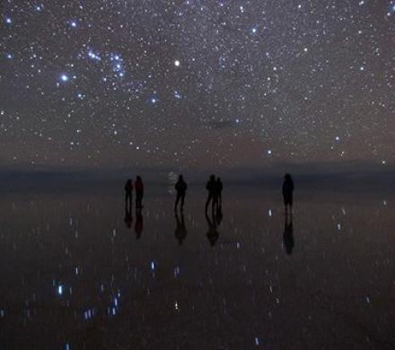 Tour de 2 días y 1 noche  Salar de Uyuni - Puesta del Sol  - Tour de estrellas - Amanecer en el Salar de Uyuni