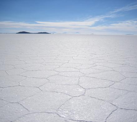 Tour de 4 Dí­as y 3 Noches Salar De Uyuni - Volcán Thunupa - Lagunas de Colores con Retorno a Uyuni *Transfer a San Pedro de Atacama (Opcional)
