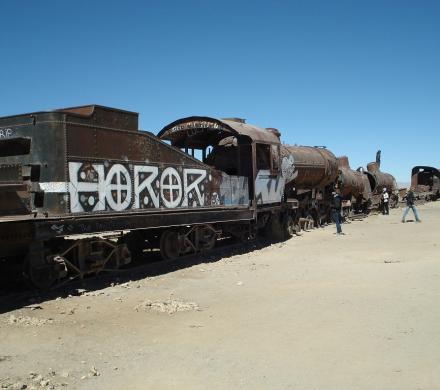 4 day  and 3 nights tour  Uyuni Salt Flats - Color Lagoons - Tupiza